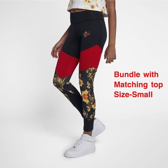 Nike Pants - Nike Essentials Floral Leggings
